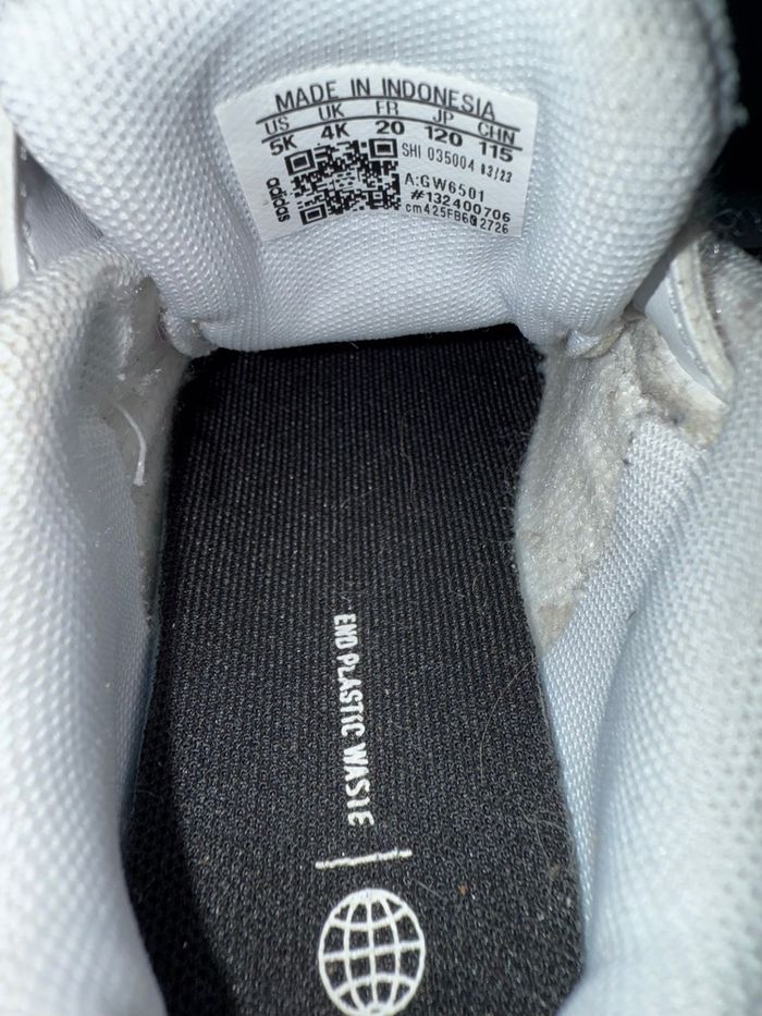 Basket adidas - photo numéro 3