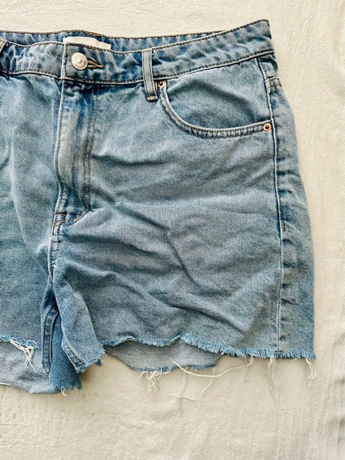 Short en jean H&M T44 - photo numéro 2