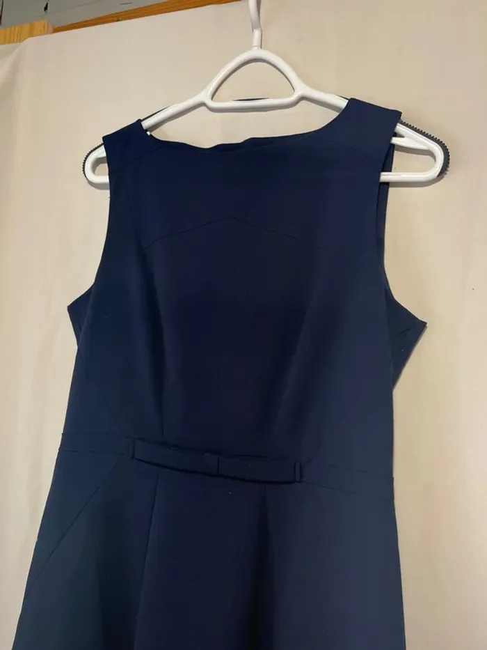 robe bleue marine - photo numéro 2