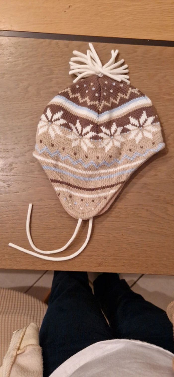 Bonnet peruvien en excellent état 12 mois