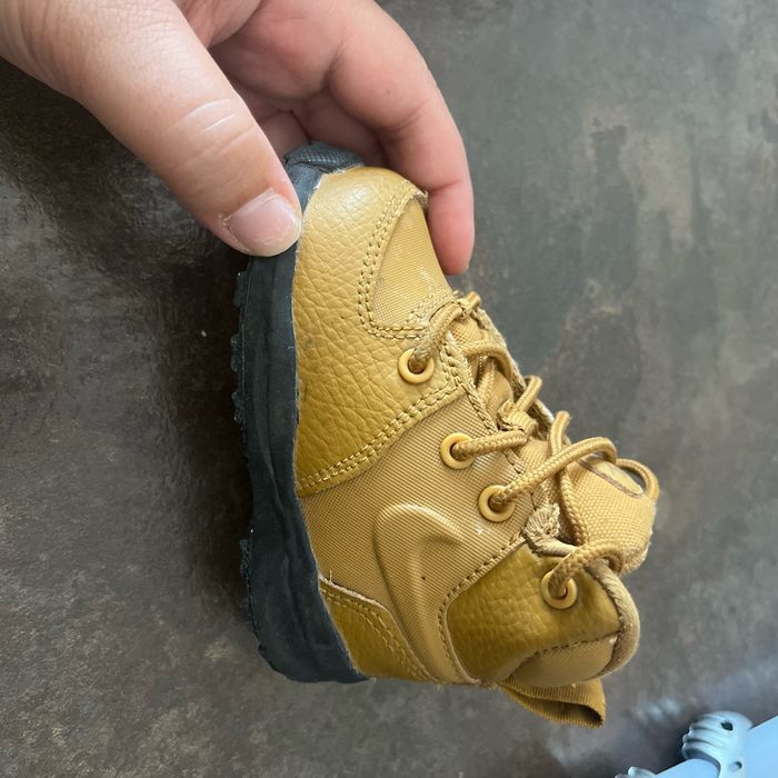 Nike taille 21 - photo numéro 2