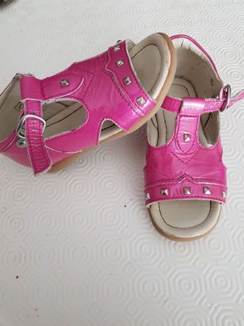 Sandales 24