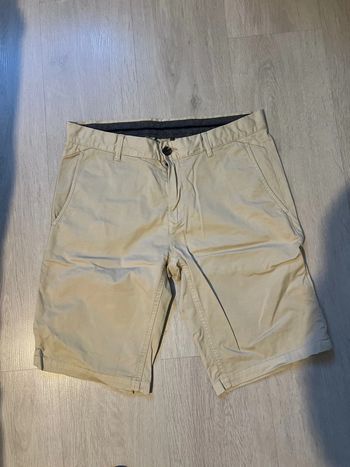 Short beige