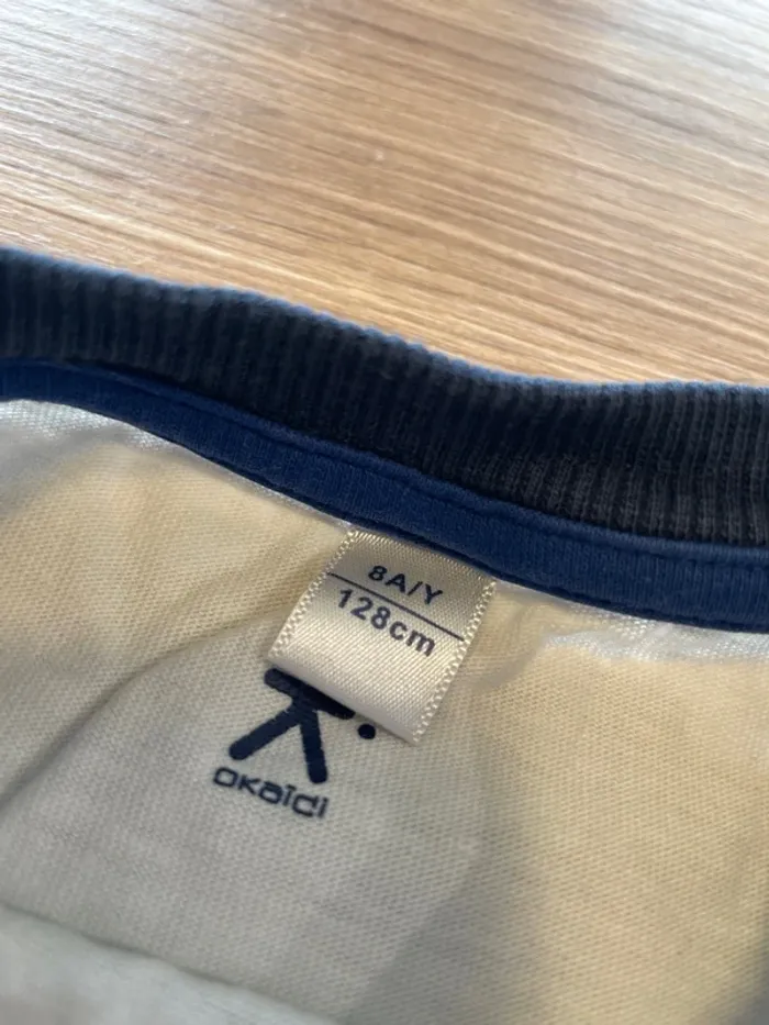TEE shirt manches longues marque okaidi taille 8 ans - photo numéro 3