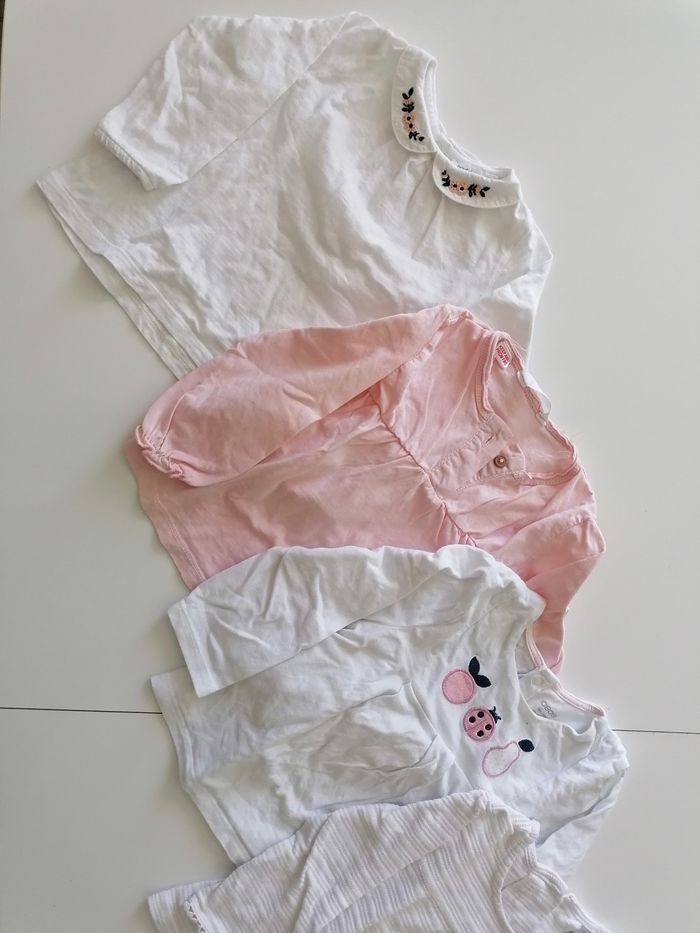 Hauts fille 18 mois très bon état - photo numéro 2