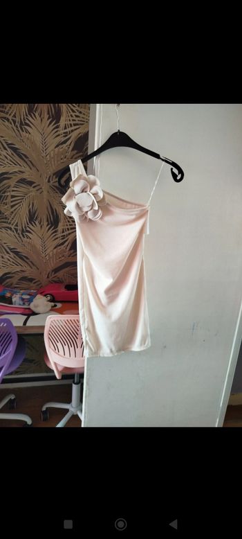Robe neuve taille 14ans