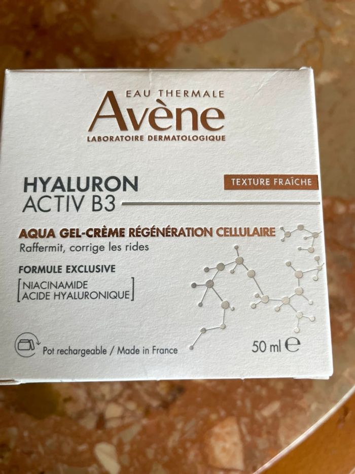 Aqua gel-crème regeneration cellulaire