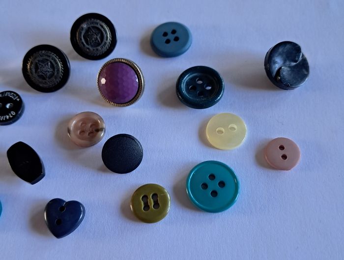 Lot boutons de couture - photo numéro 7