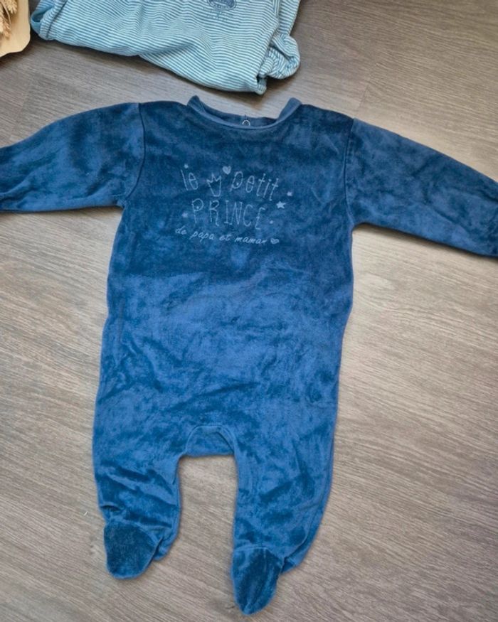 Lot de 4 pyjamas 6 mois garçon - photo numéro 4