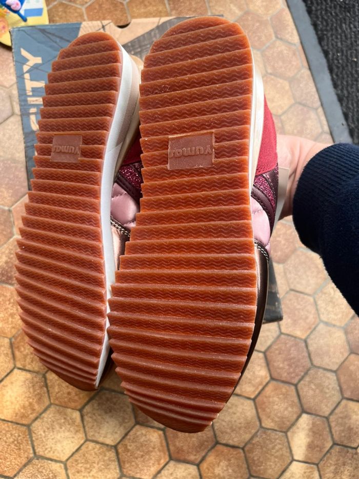 Très belles baskets femme 36 yumas - photo numéro 5