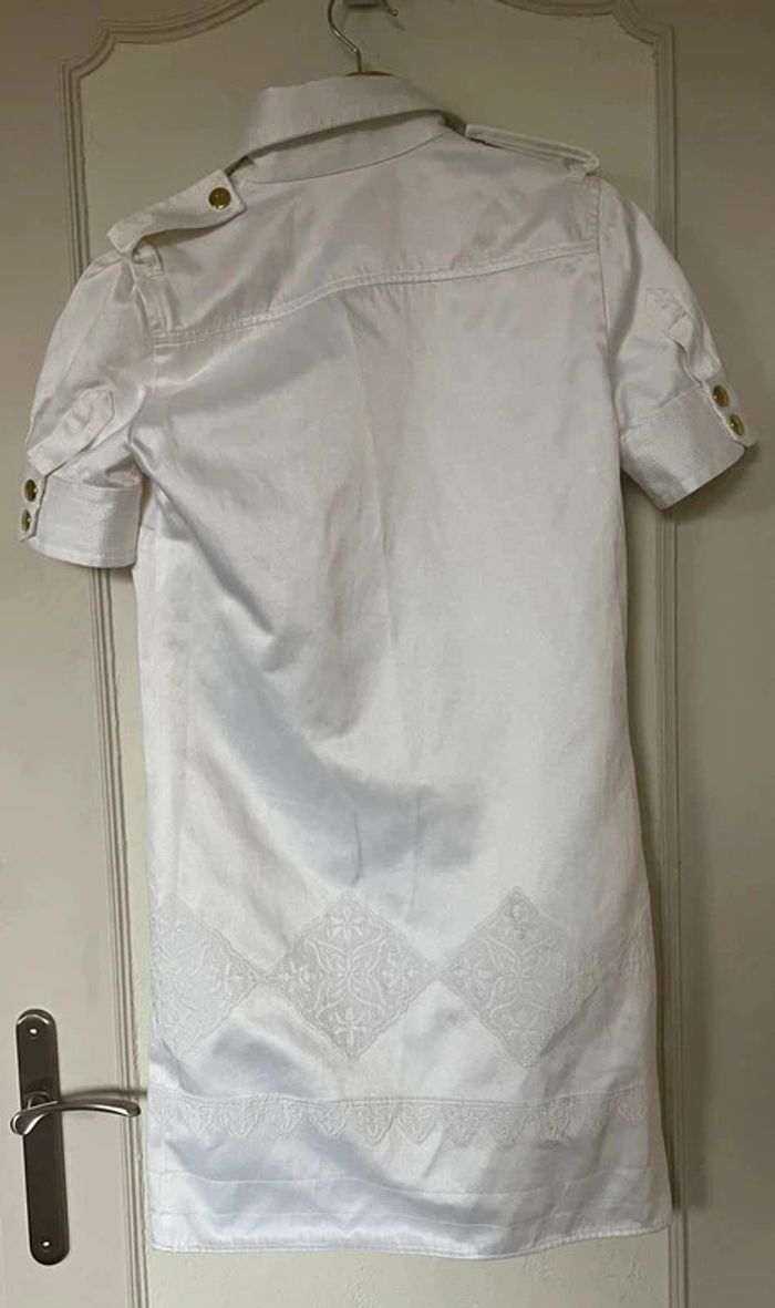 Robe courte blanche doré lumineuse décolleté lacet Barbara Bui – Taille 38 – Très bon état - photo numéro 3