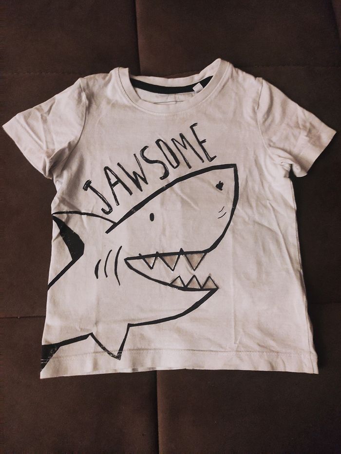 T-shirt requin
