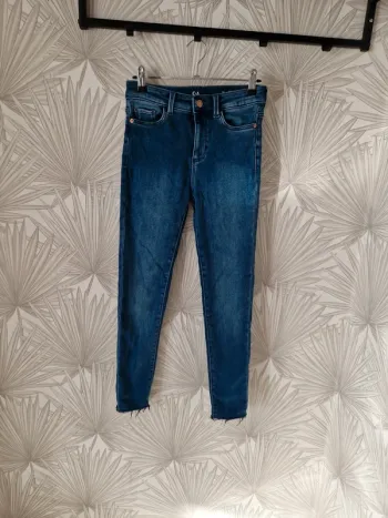 Joli jean bas usée C&A taille 34