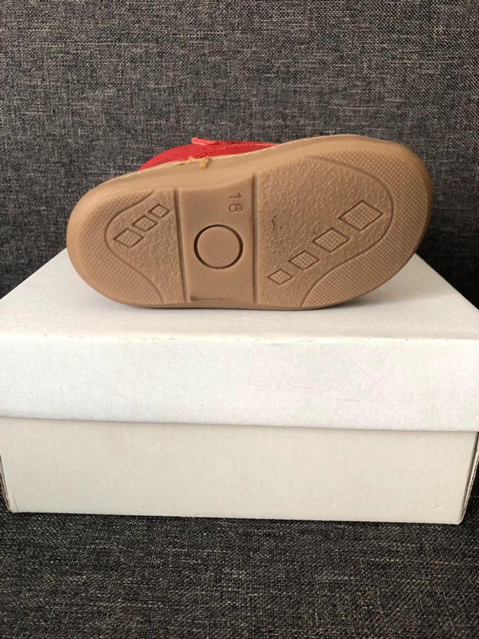 Chaussures premiers pas - pointure 18 - photo numéro 3