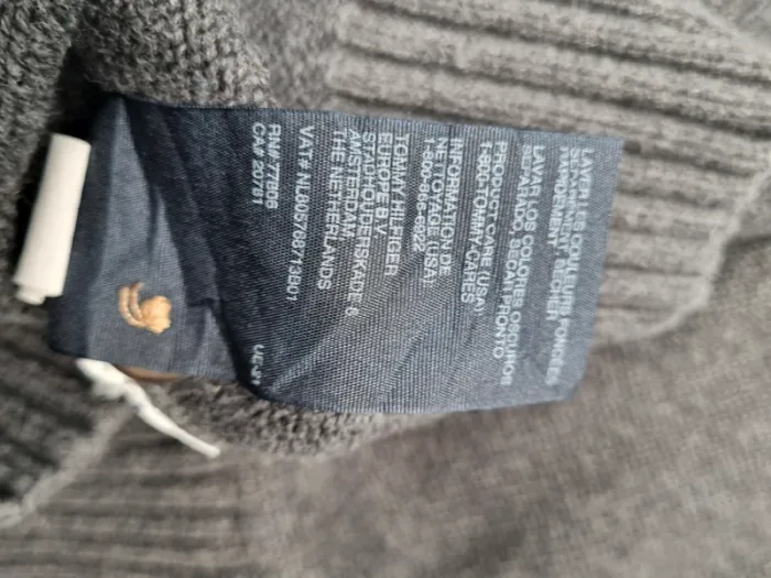 ● Pull Tommy Hilfiger gris foncé – Taille XXL Homme (mesures en photos) - photo numéro 10