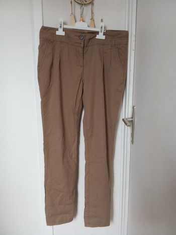 Pantalon droit femme  mi saison marque cache cache taille 38 ou M,  beige, kaki