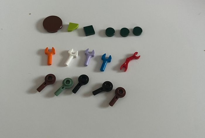 Pièces d’accrochage et finissions Lego