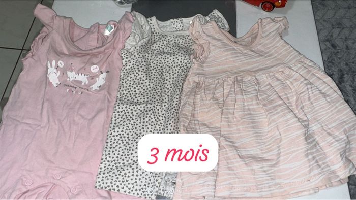 Vêtements bébé - photo numéro 4