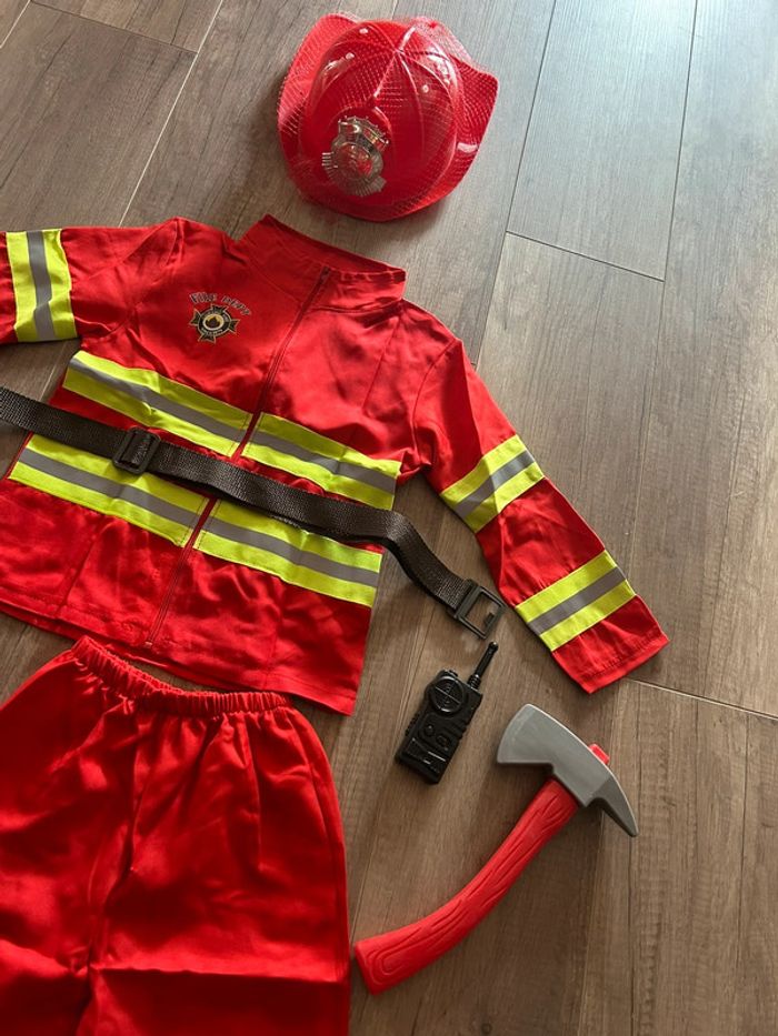 Déguisement de pompier avec accessoires 130 cm - photo numéro 3