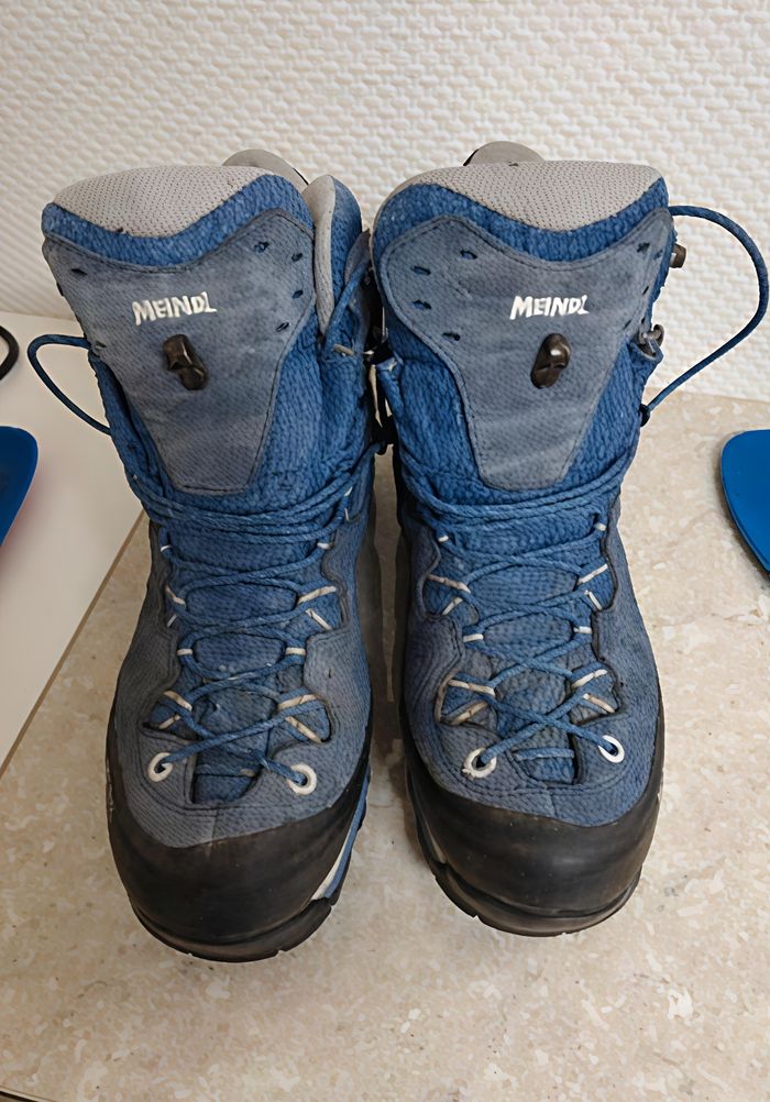 Chaussure de randonnée marque Meindl taille 40 Mixte très peu porté - photo numéro 4