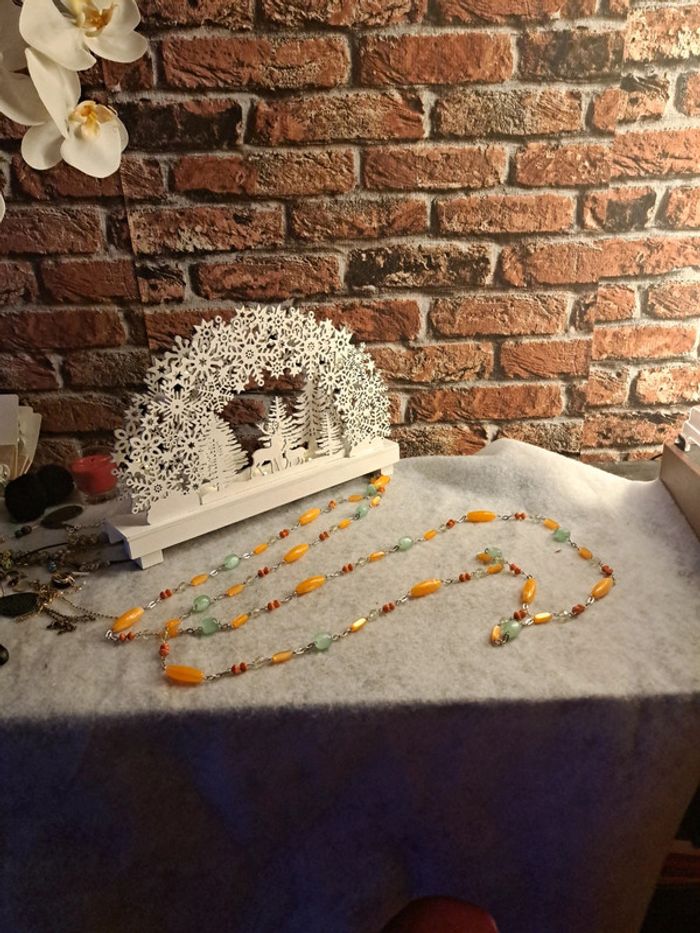 Collier très long sautoir orange et vert - photo numéro 5