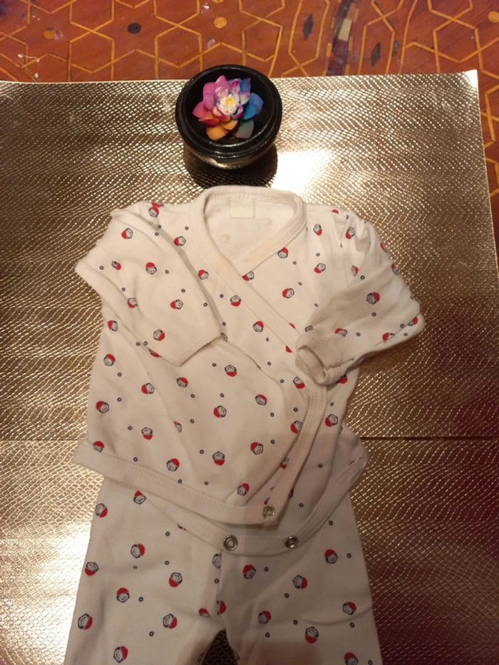 Bel ensemble mixte body pantalon ou pyjama naissance a 1 mois - photo numéro 2