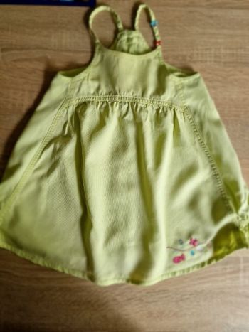 Robe a bretelle