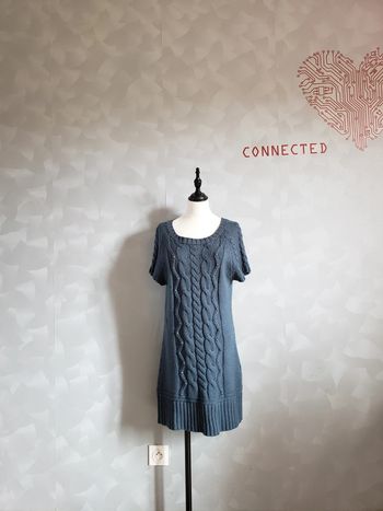 Robe pull 👗 manches courtes taille 3 4€