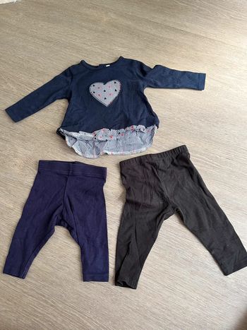 Tenue « coeur » pull et ses deux leggings 6 mois