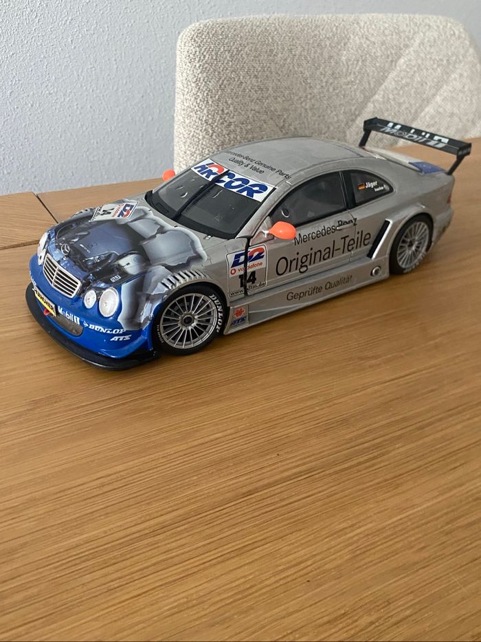 Mercedes Benz CLK  DTM 1/18  année 2000 - photo numéro 2