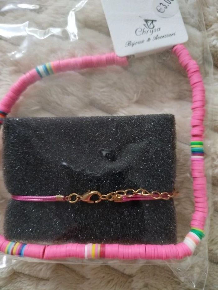 Bracelet et collier neuf - photo numéro 4