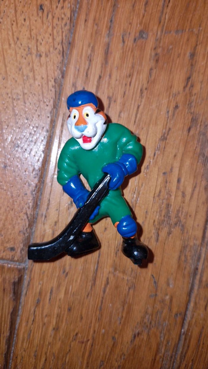 Figurine kellogg's frosties. Hockey
