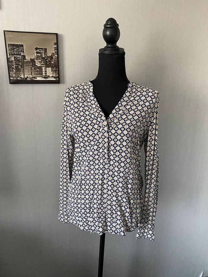 Chemisier bleu marine et beige à motifs