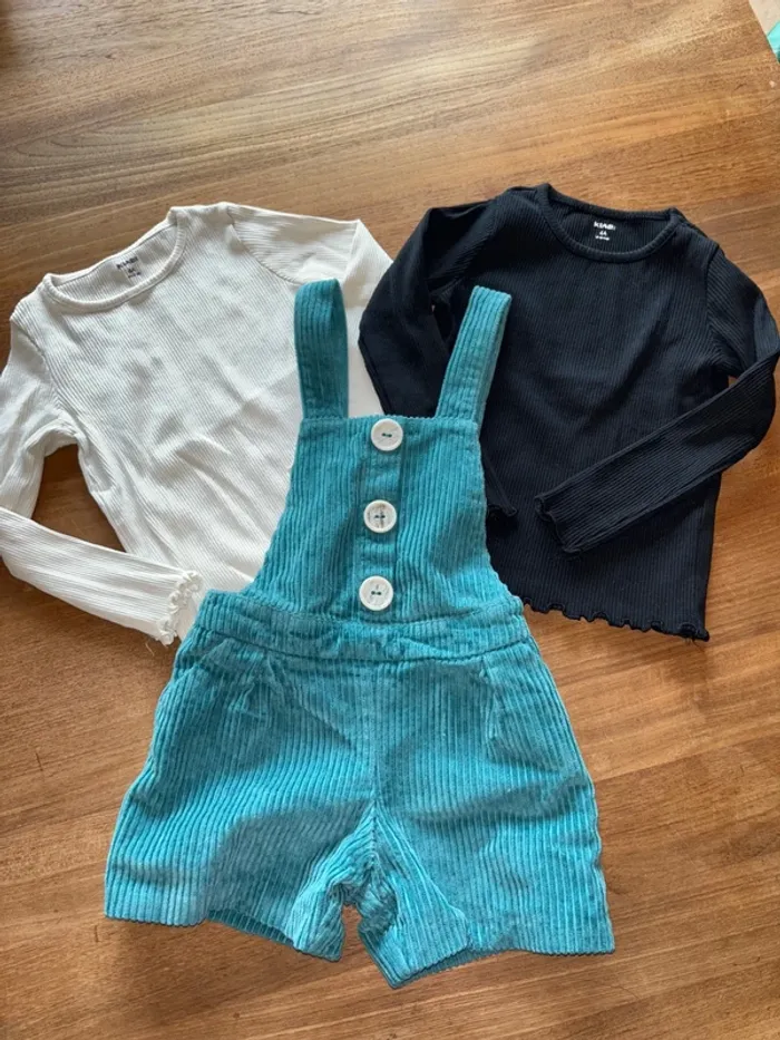 Lot de 2 haut kiabi 4 ans/salopette short orchestra 5 ans
