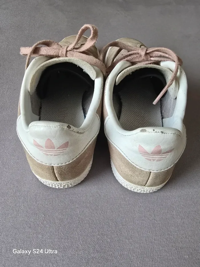 Adidas Gazelle Beige & Rose - Très bon état - Pointure 34 - photo numéro 5