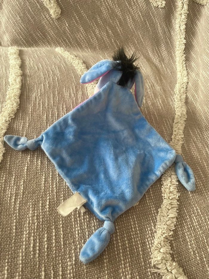 Peluche doudou plat 32cm Disney bourriquet âne bleu et violet très bon état - photo numéro 3