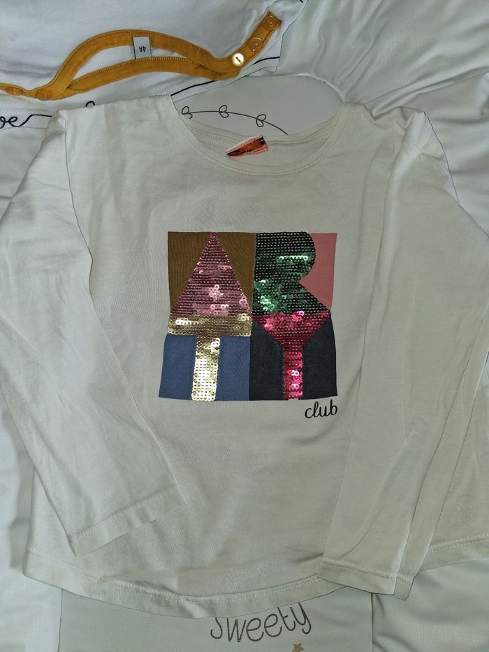 T-shirt