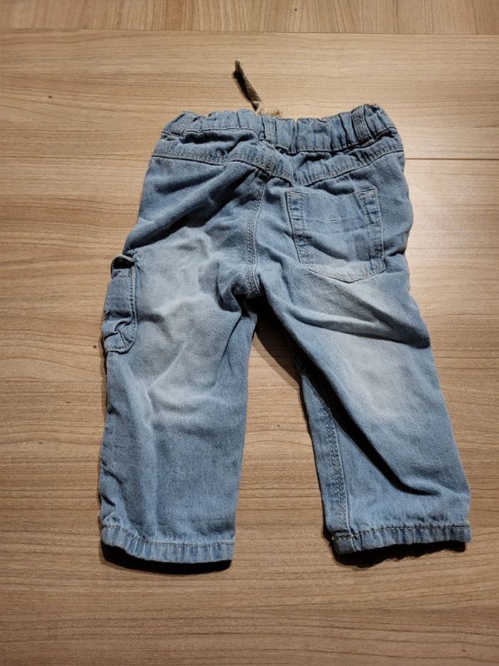 Jean taille 6 mois (68 cm) - photo numéro 2