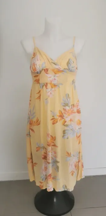 Robe motifs fleurs neuve taille S