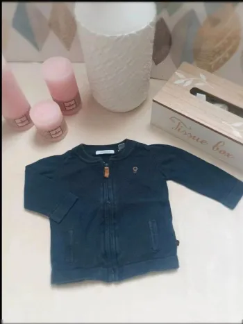 Gilet zippé bleu marine Obaïbi garçon 6 mois