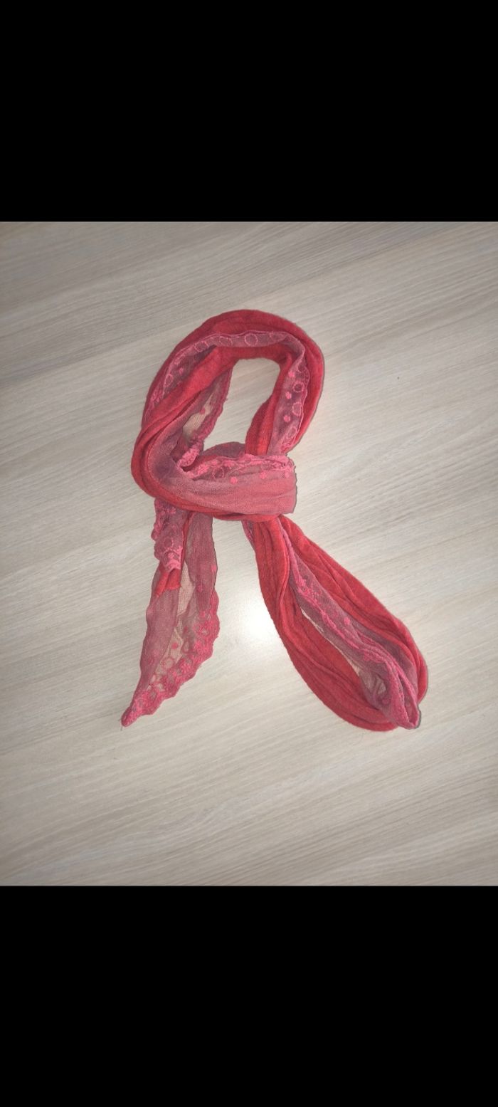 Foulard rose