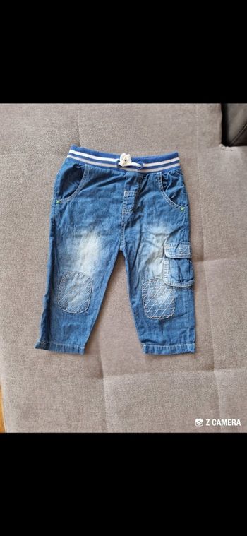 Jeans taille 12 mois