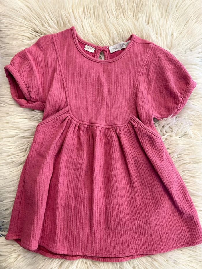 Fille 👧🏻 Robe rose zara 12/18 mois