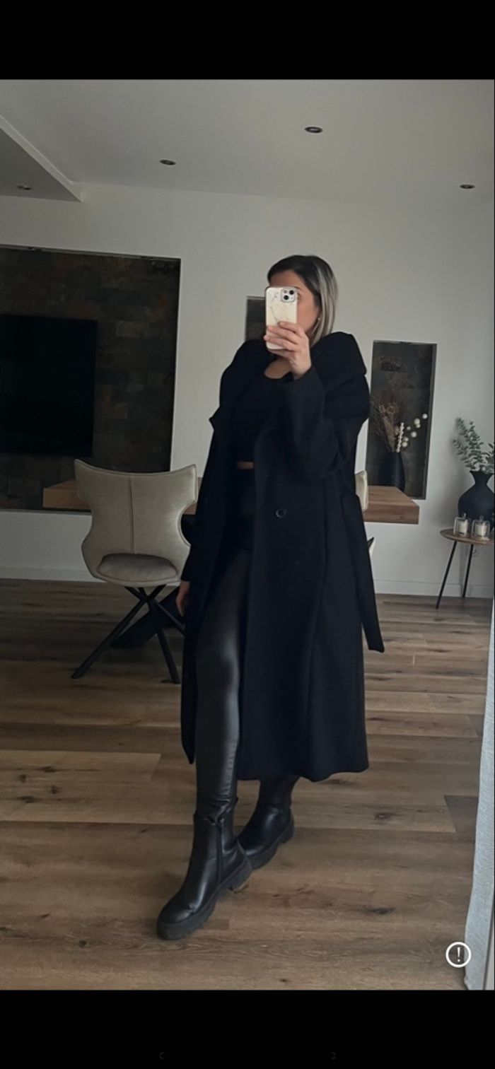 Manteau avec capuche intégré