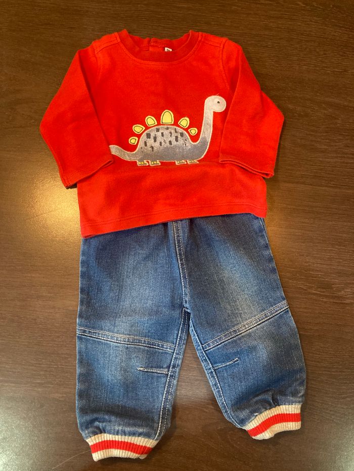 Ensemble jean tee shirt dinosaure