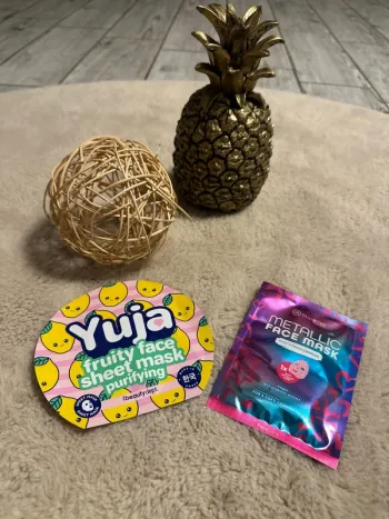 Lot de 2 masques feuille visage neufs