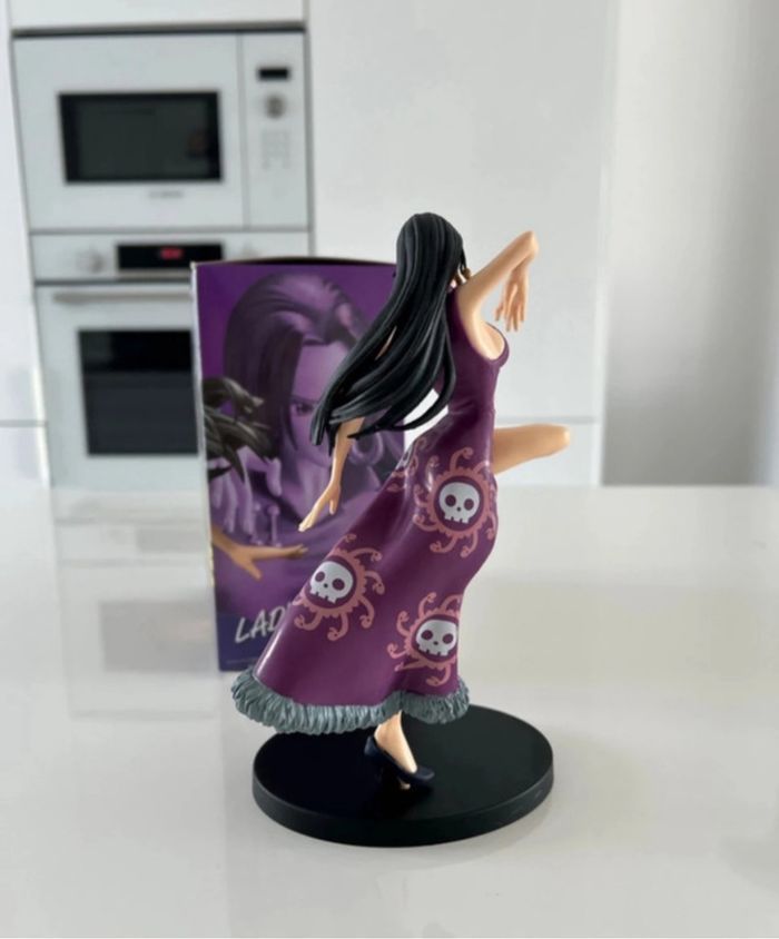 Figurine One Piece Boa Hancock 22cm Luffy roronoa zoro nami sanji shanks sabo uta Niko robin - photo numéro 5