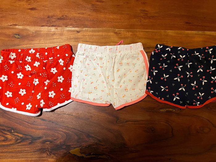 Lot short fille 12 mois - photo numéro 2