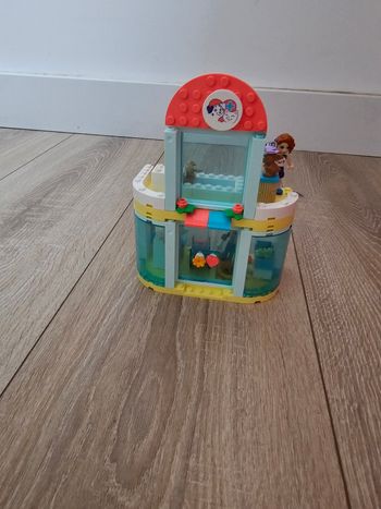 Lego friends la clinique vétérinaire
