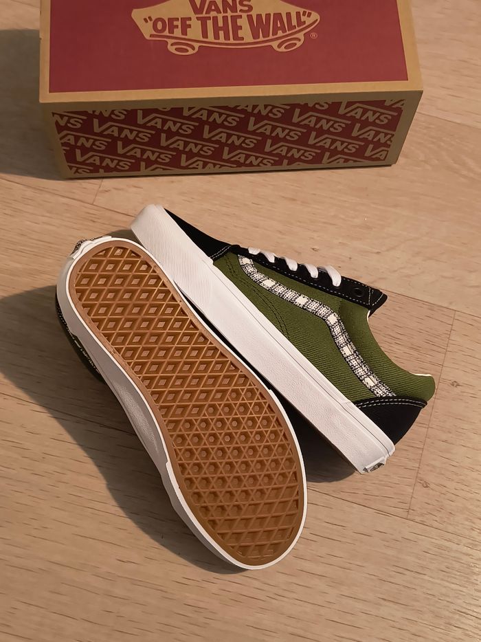 Baskets chaussures Vans old skool taille 36.5 neuves - photo numéro 5